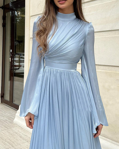 Chic waist bell sleeve dress