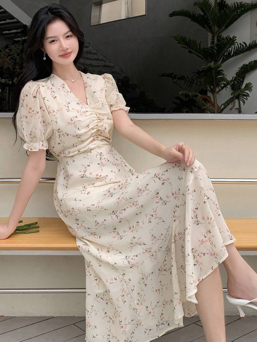 🎁LETZTER TAG SALE - 49% RABATT🎁 Lässiges Sommerkleid mit kurzen Blumenmuster, Puffärmeln und Bindegürtel