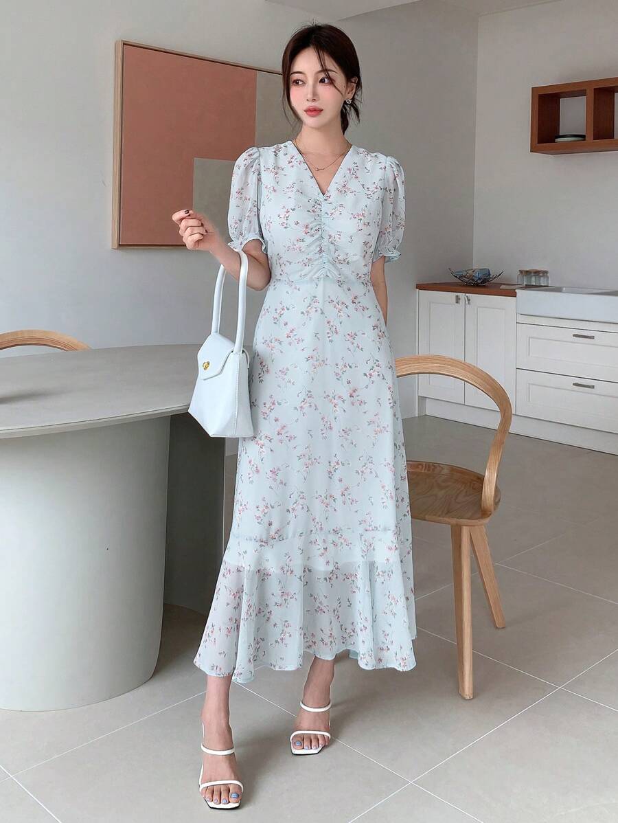 🎁LETZTER TAG SALE - 49% RABATT🎁 Lässiges Sommerkleid mit kurzen Blumenmuster, Puffärmeln und Bindegürtel