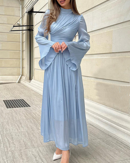 Chic waist bell sleeve dress