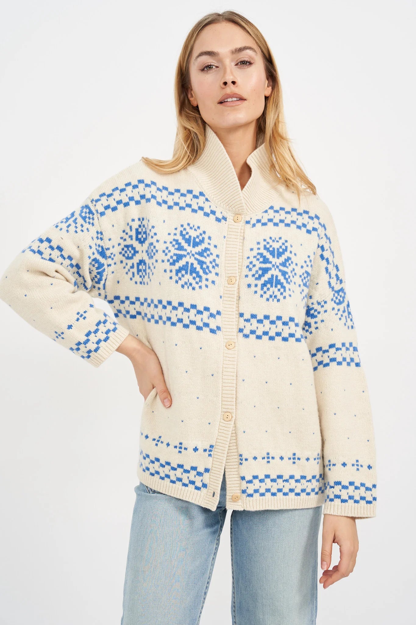 Women's Blue and White Knitwear