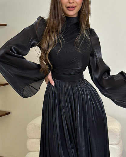 Chic waist bell sleeve dress