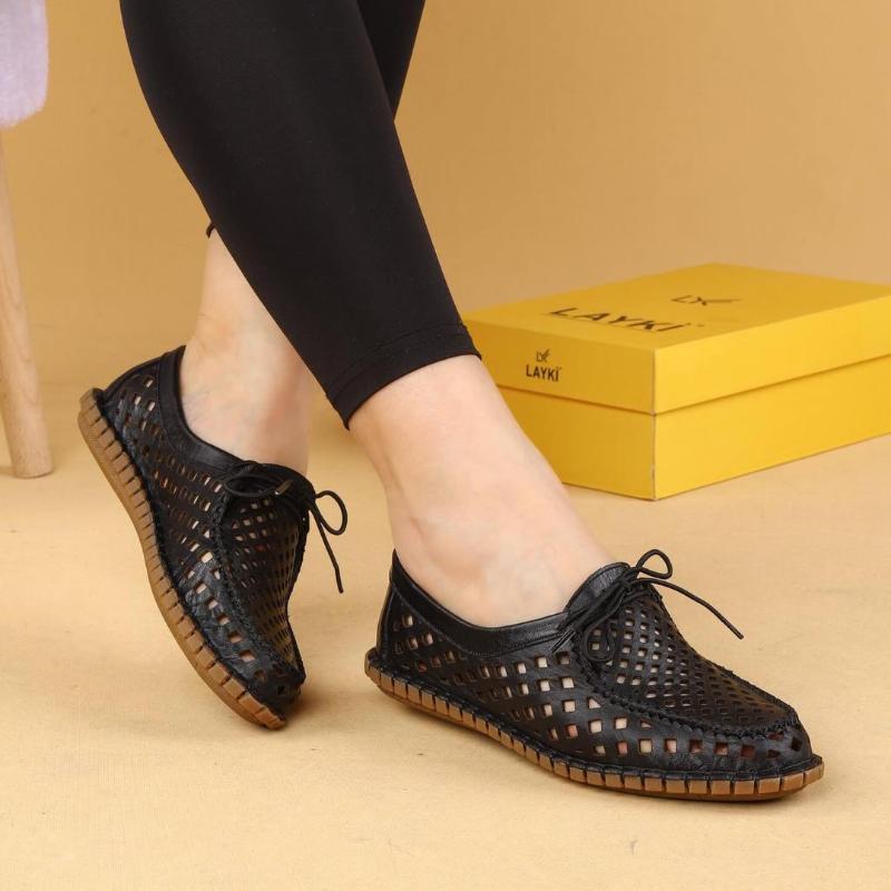 Leather Cutout Casual Shoes